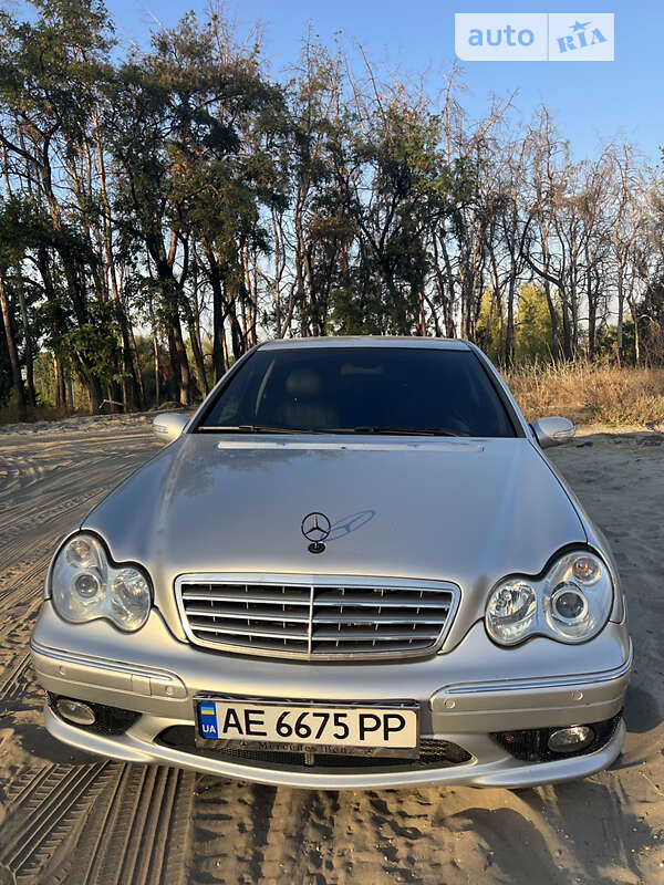 2005 mercedes-benz c 200 k