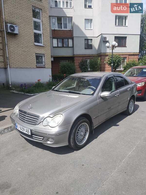 2005 mercedes-benz c 200 k