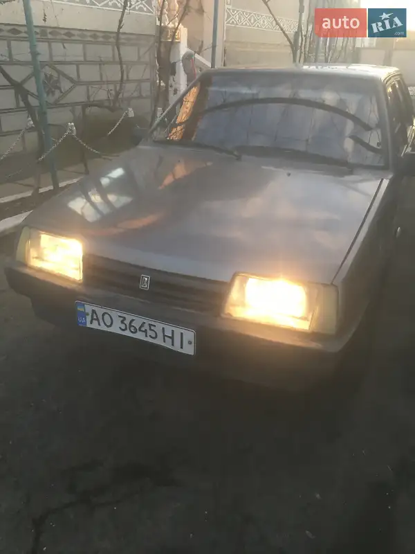 2007 vaz 21093