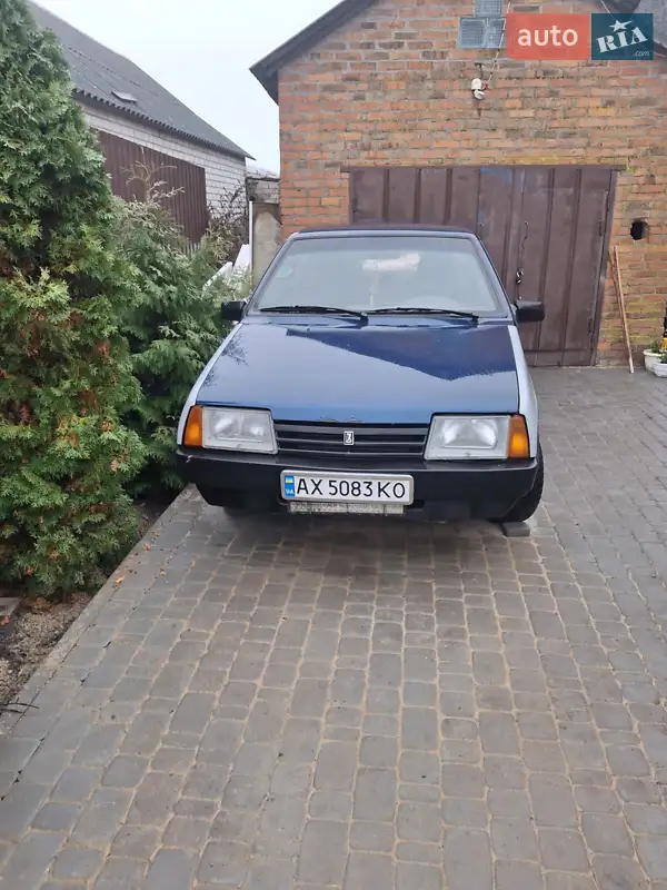 2004 vaz 210990