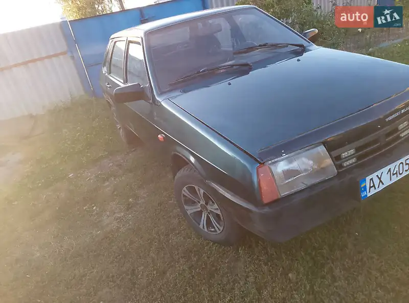 2004 vaz 210990