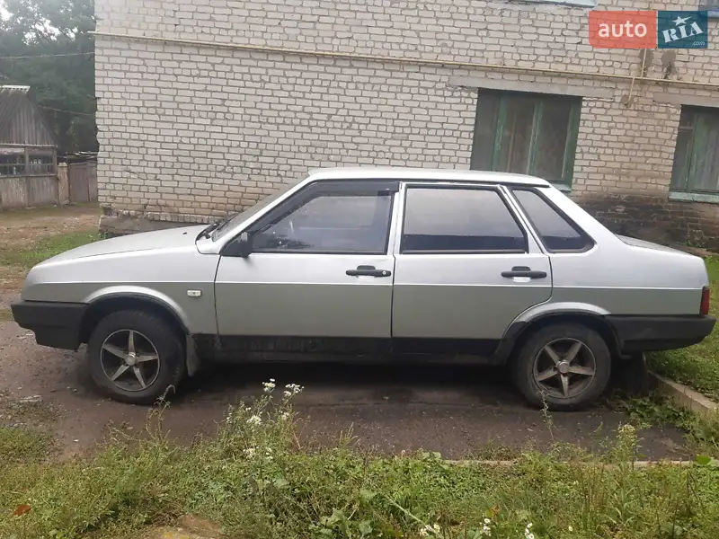2005 vaz 21099