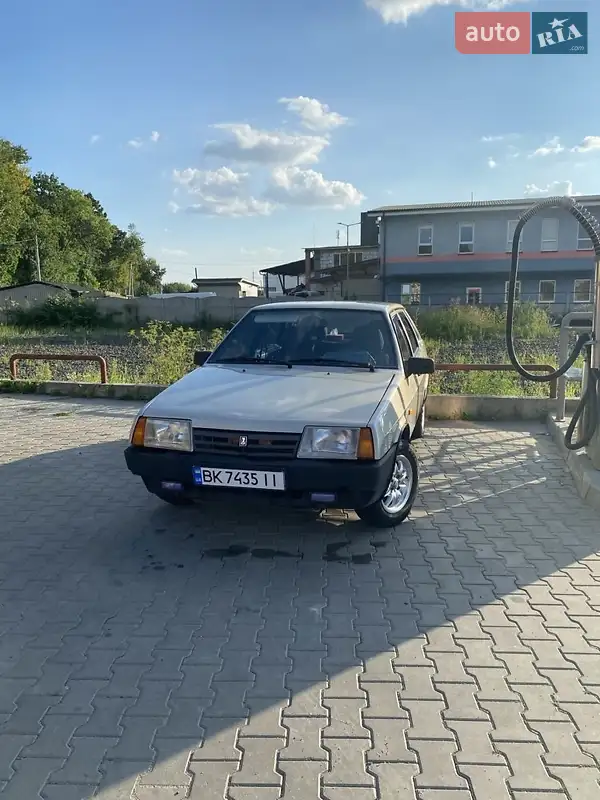 2005 vaz 21099