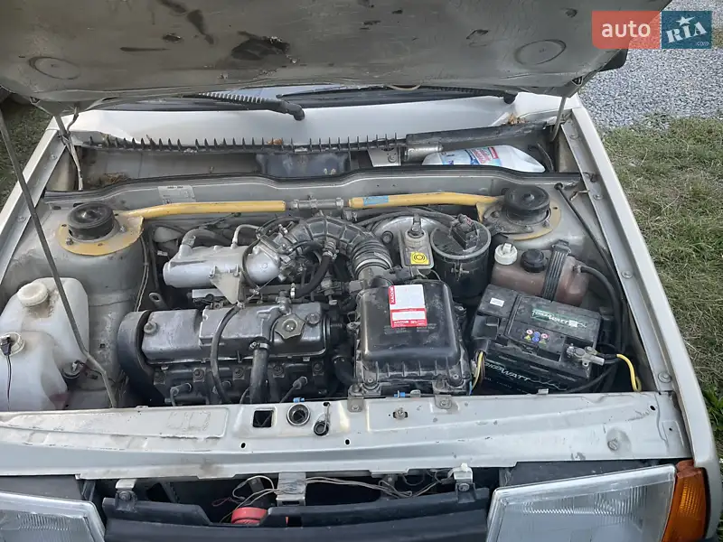 2005 vaz 210990