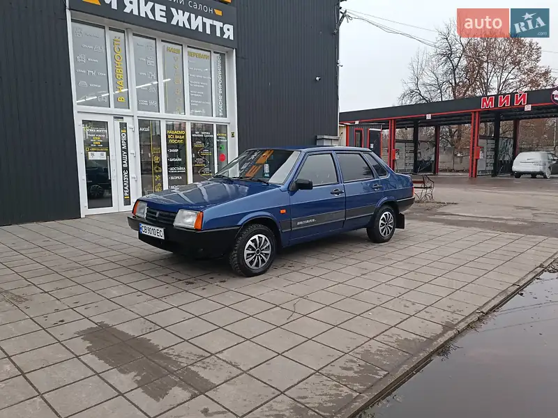 2005 vaz 210990