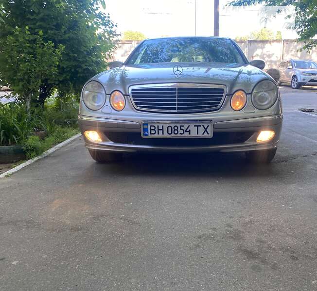 2004 mercedes-benz e 200