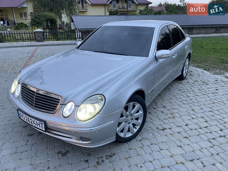 2005 mercedes-benz e 200