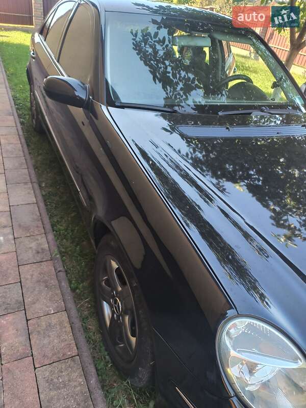 2004 mercedes-benz e 240