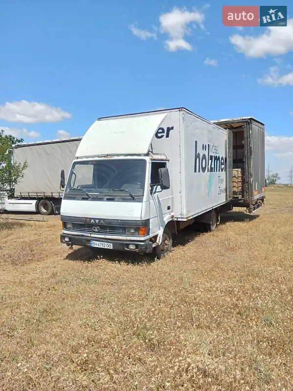 2005 tata lpt-613