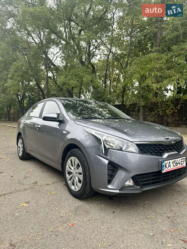 2021 kia rio