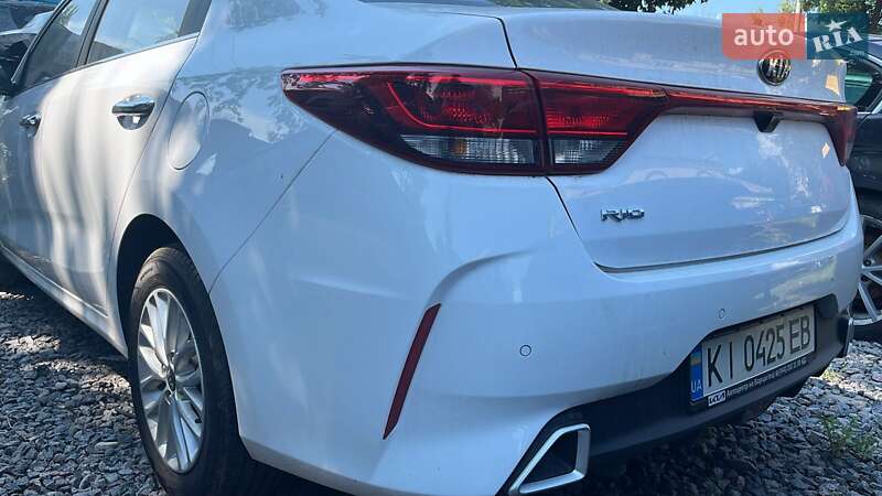 2021 kia rio
