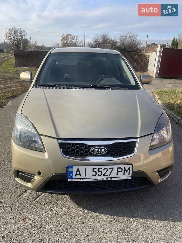 2010 kia rio