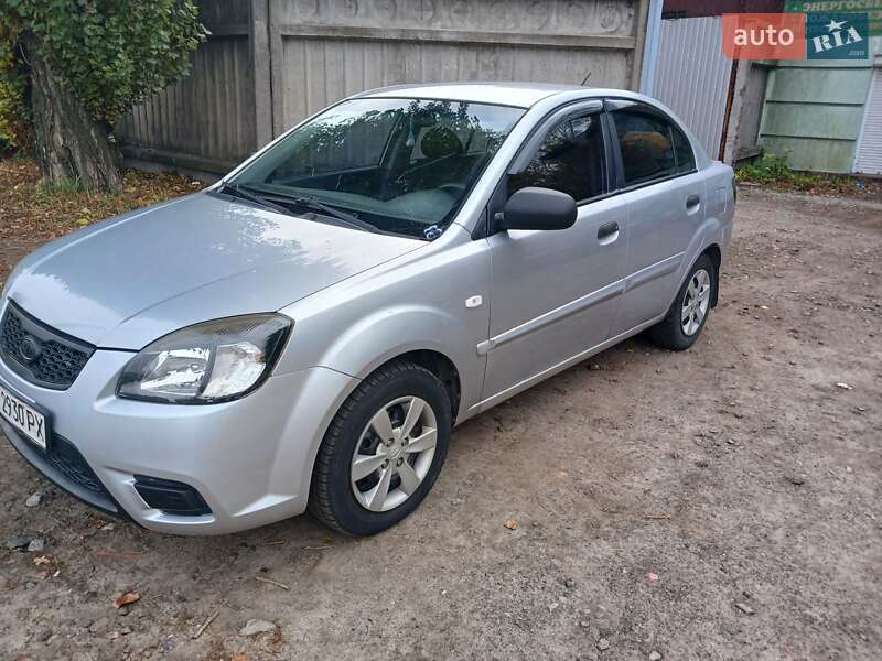 2011 kia rio