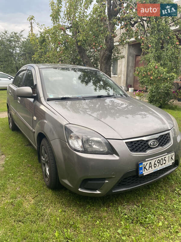 2010 kia rio