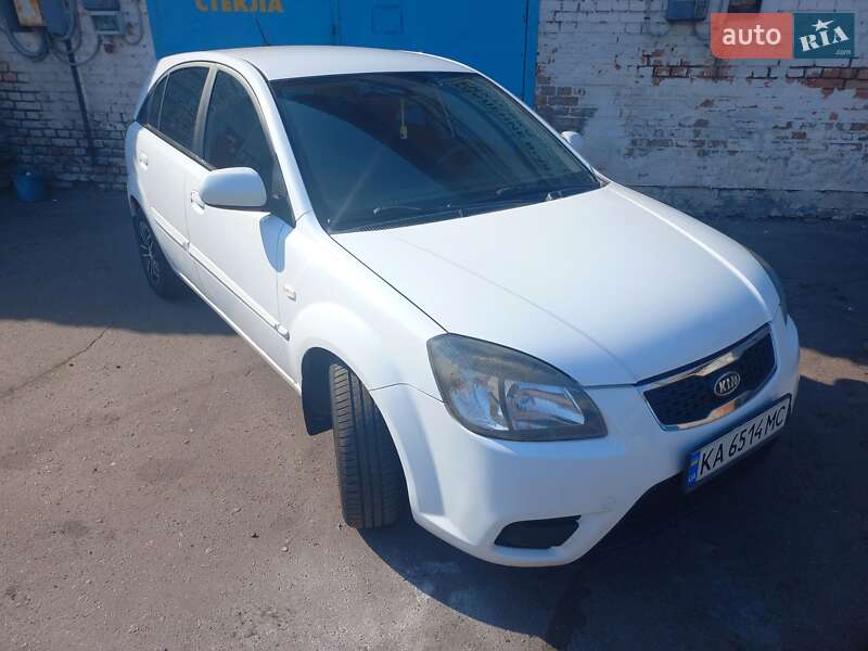 2010 kia rio