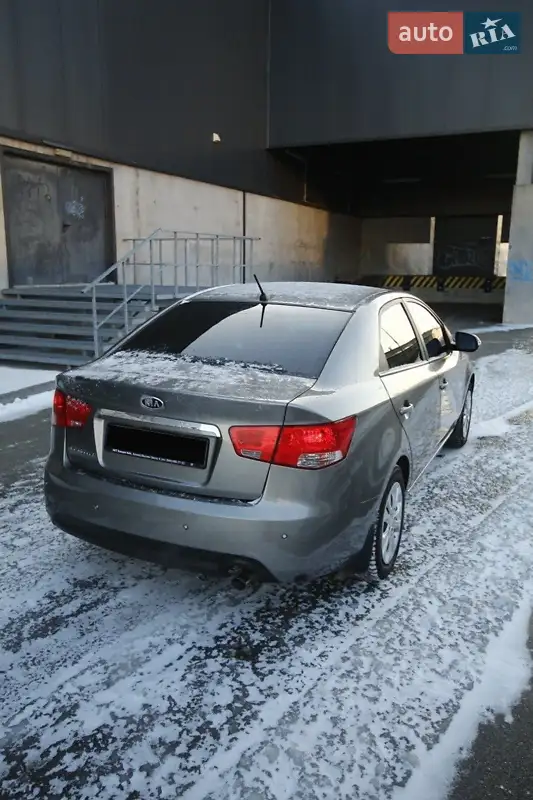 2009 kia cerato