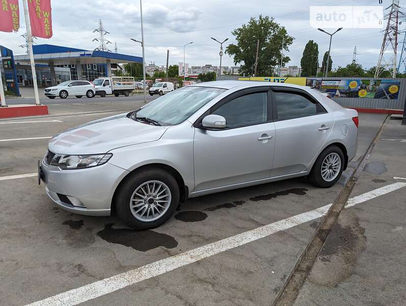 2009 kia cerato