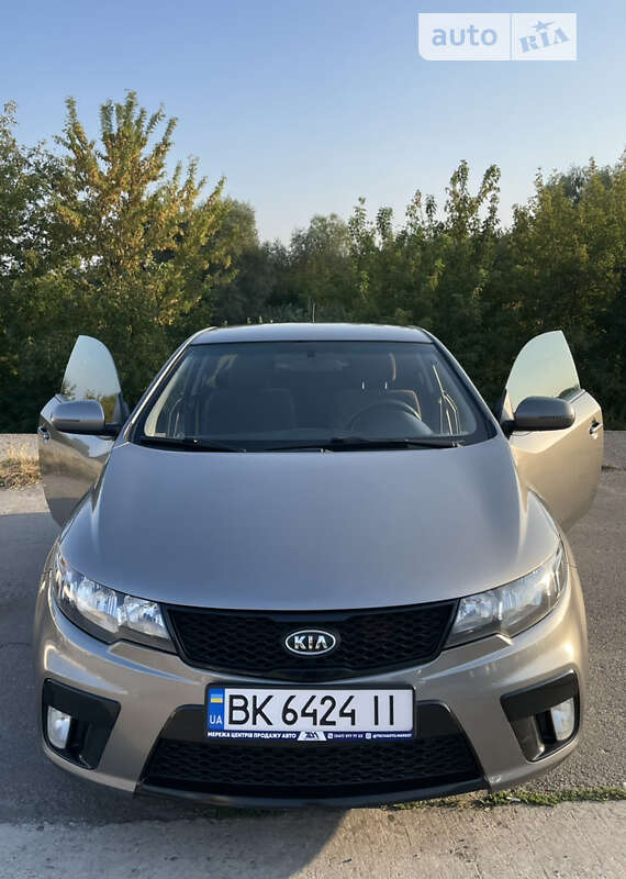 2011 kia cerato