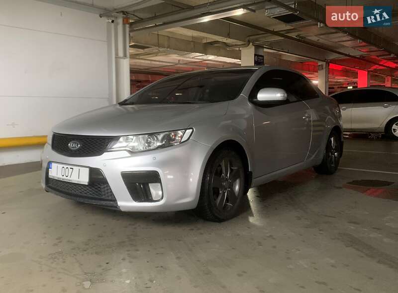 2009 kia cerato koup