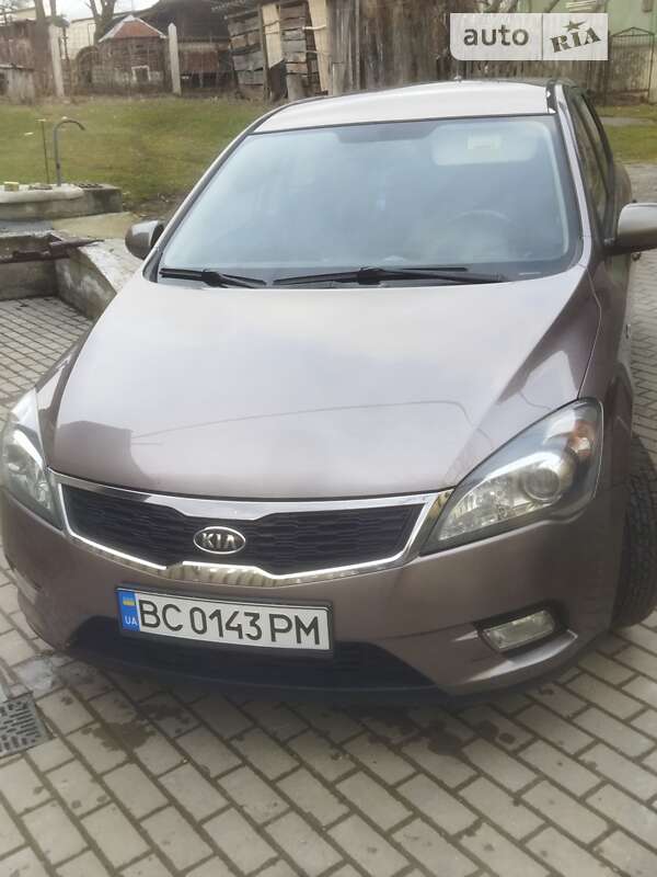 2010 kia ceed