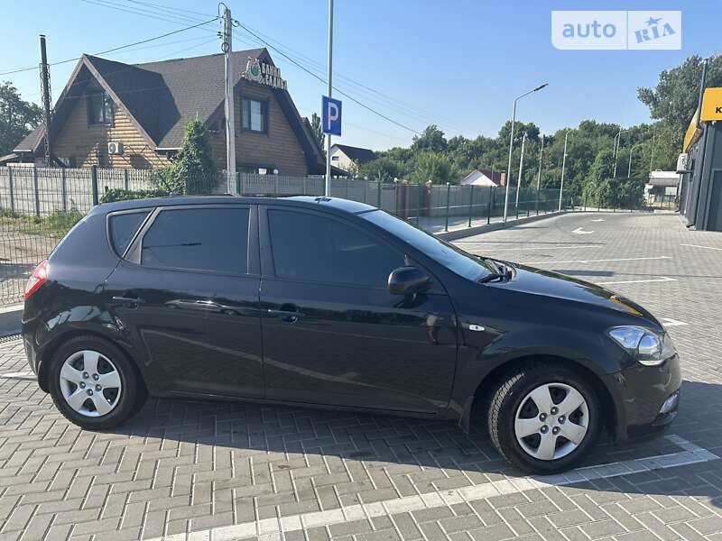 2010 kia ceed