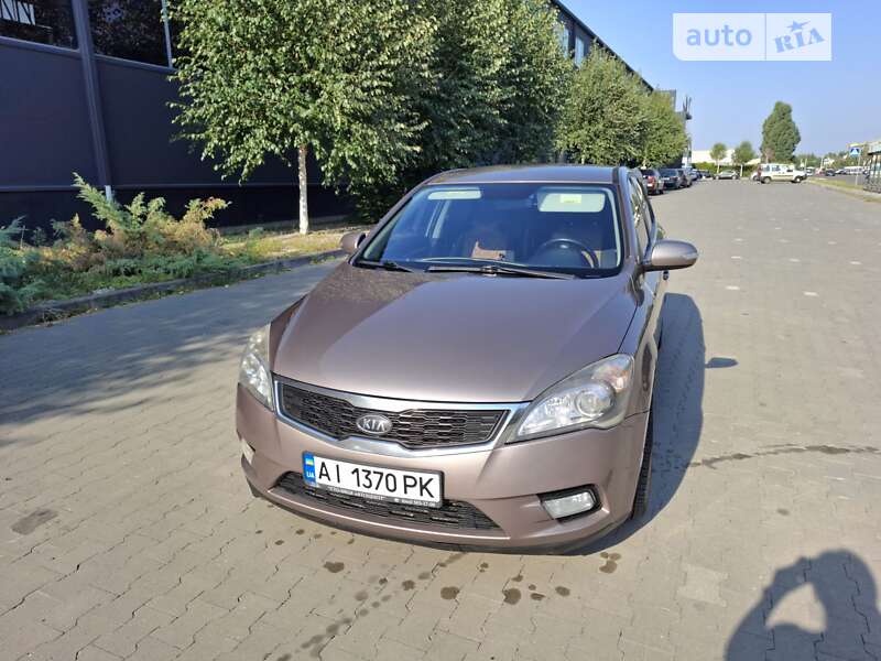 2010 kia ceed