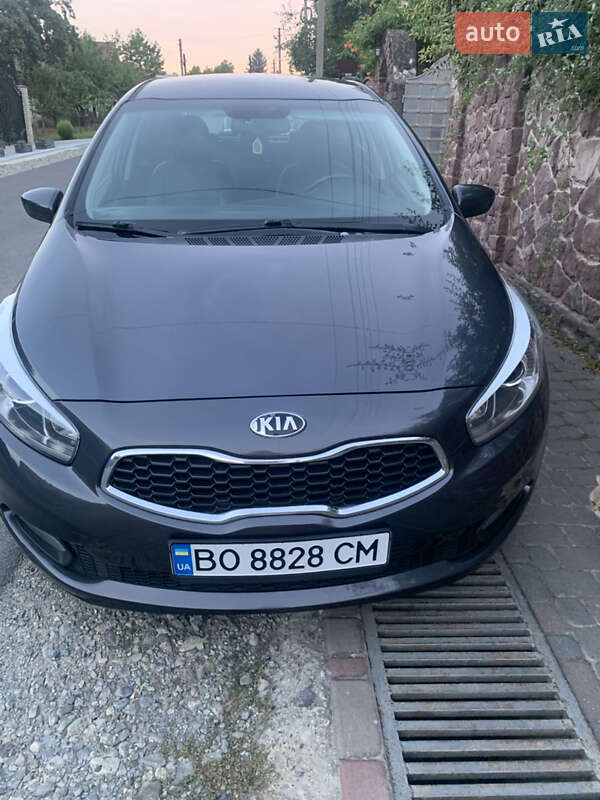 2013 kia ceed