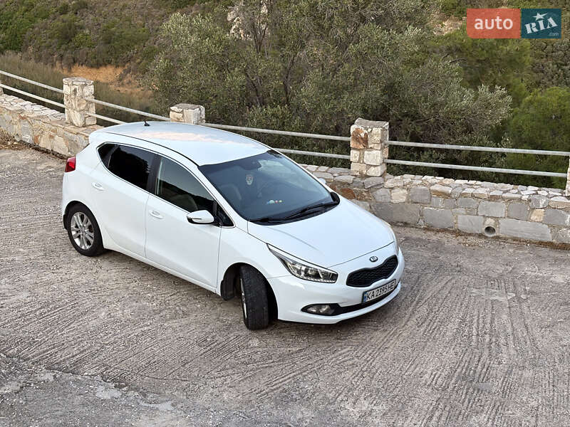 2013 kia ceed