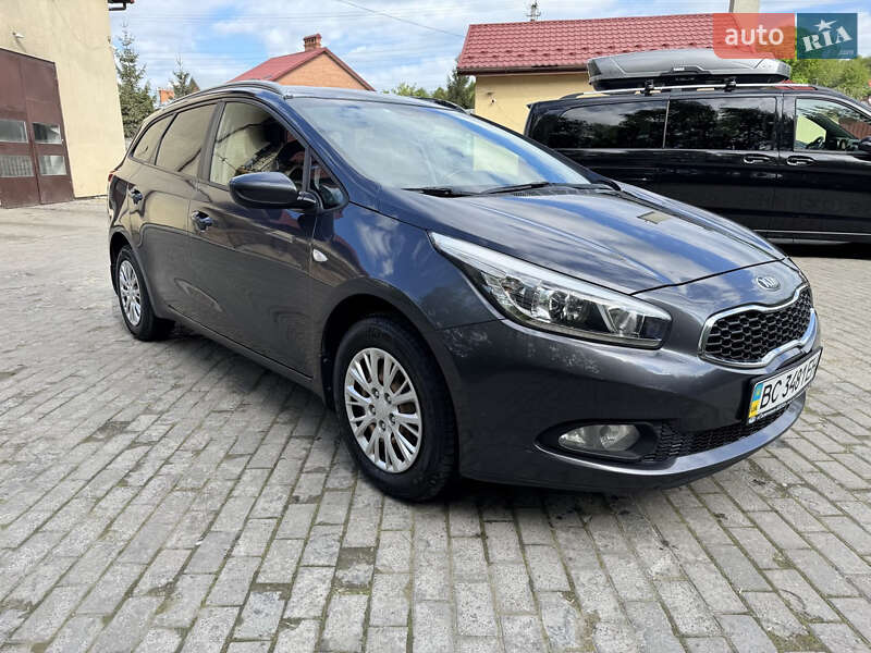2013 kia ceed