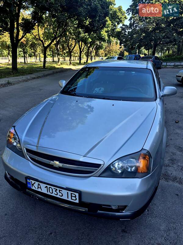 2005 chevrolet evanda