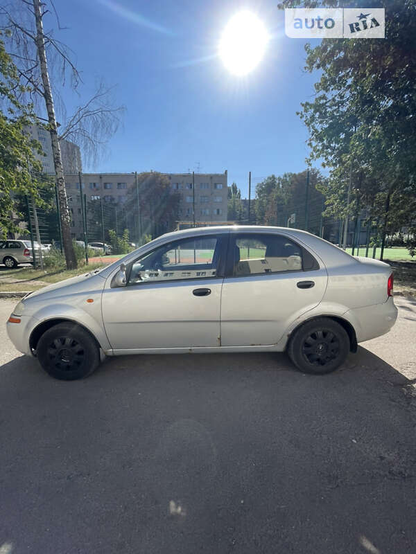 2005 chevrolet aveo