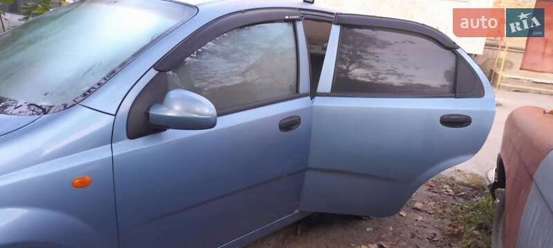 2005 chevrolet aveo