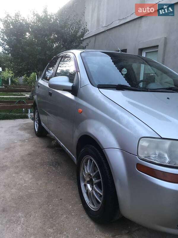 2005 chevrolet aveo