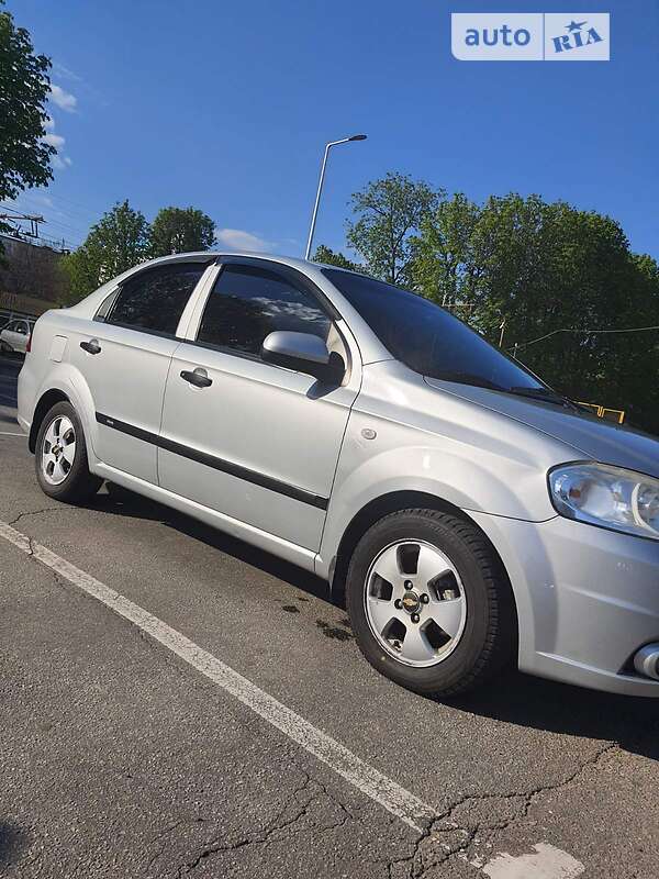2010 chevrolet aveo