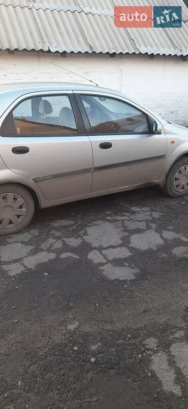 2005 chevrolet aveo