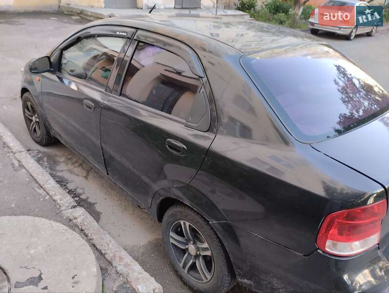 2005 chevrolet aveo