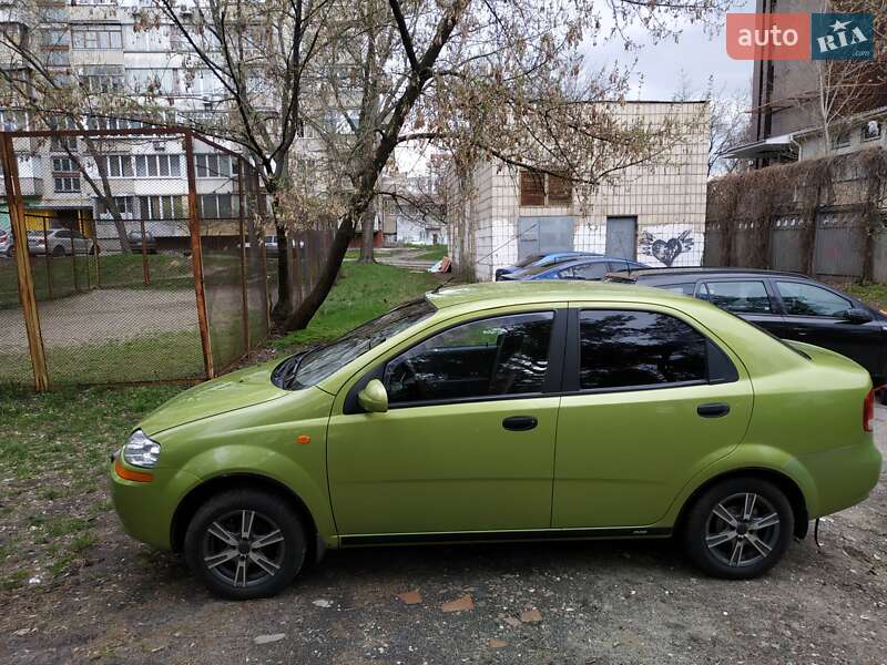 2005 chevrolet aveo