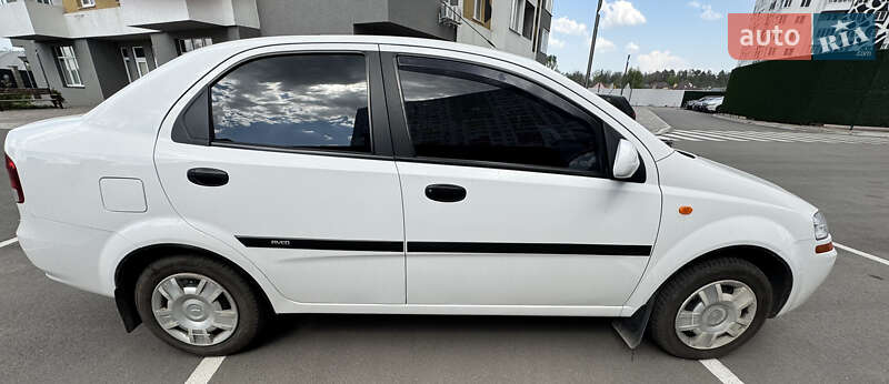 2005 chevrolet aveo