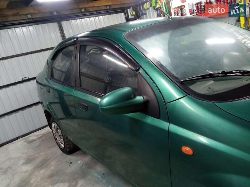 2005 chevrolet aveo