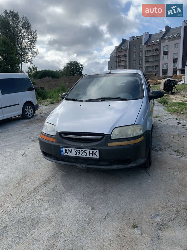 2005 chevrolet aveo