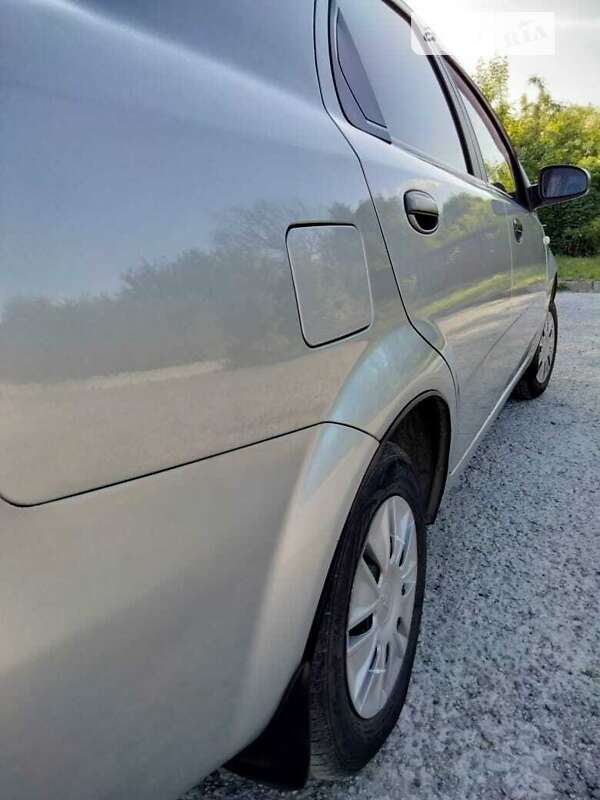 2005 chevrolet aveo