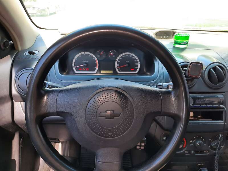 2011 chevrolet aveo