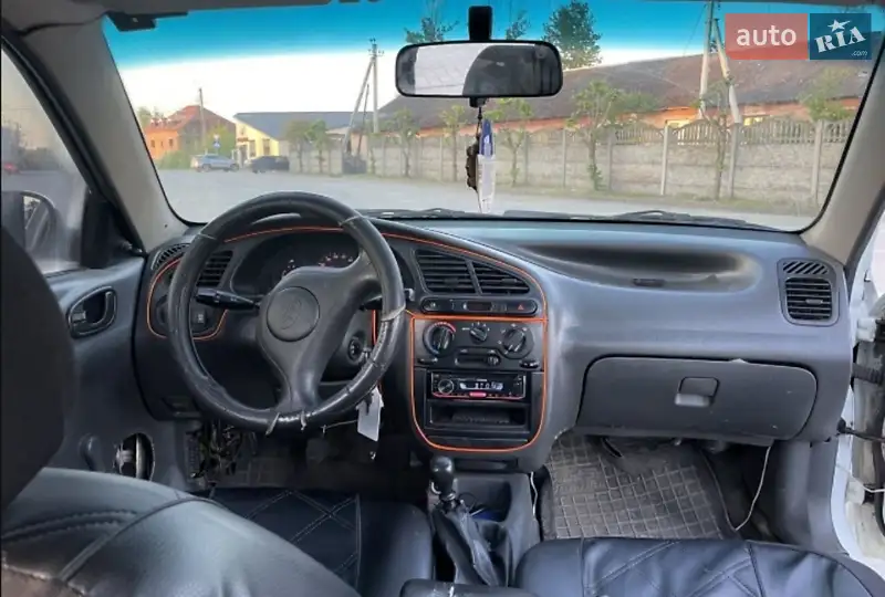 2004 zaz-daewoo sens