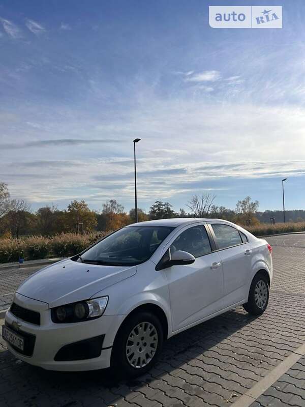 2014 chevrolet aveo