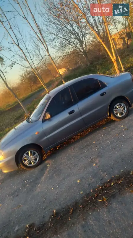 2011 zaz lanos