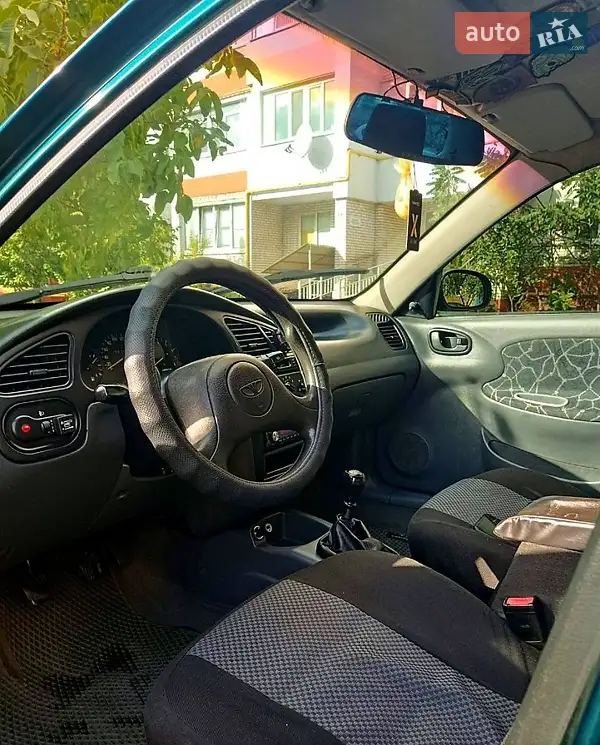 2002 daewoo lanos