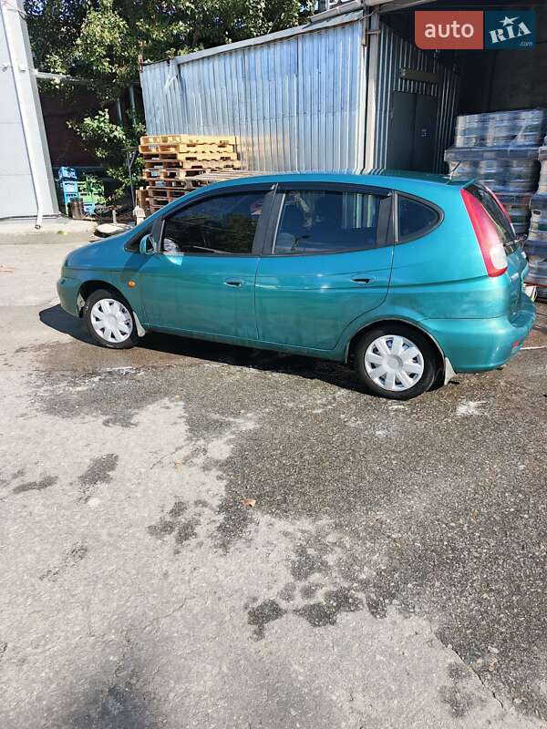 2004 chevrolet tacuma