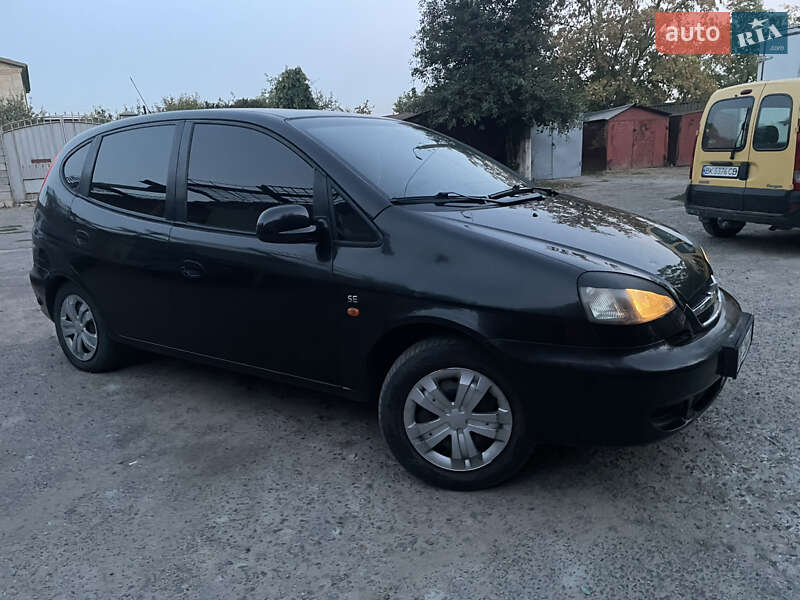 2004 chevrolet tacuma