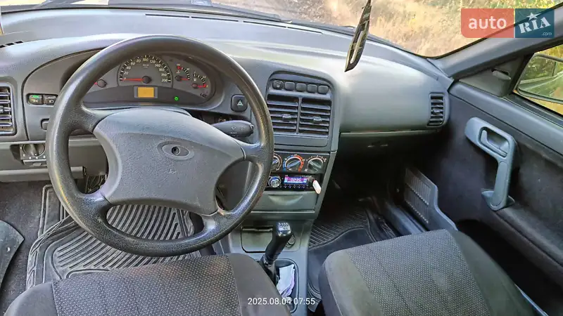 2011 lada 211010