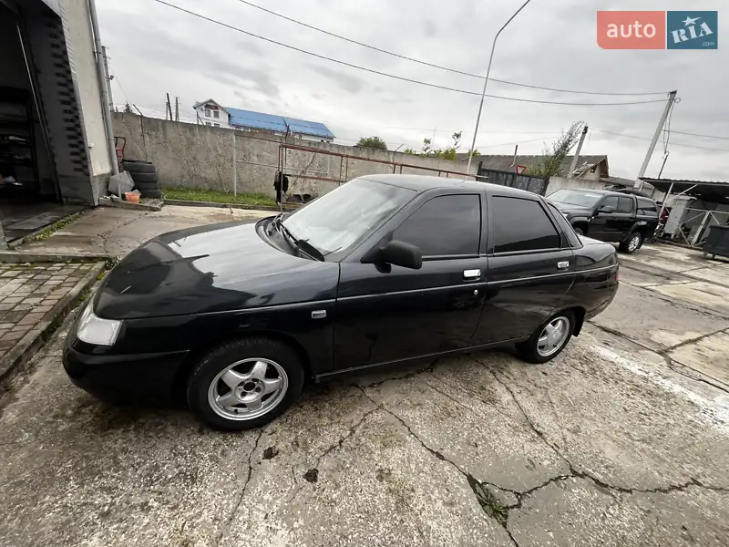 2009 vaz 211040